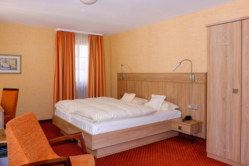 Hotel St.Martiner Castell Sankt Martin Chambre photo