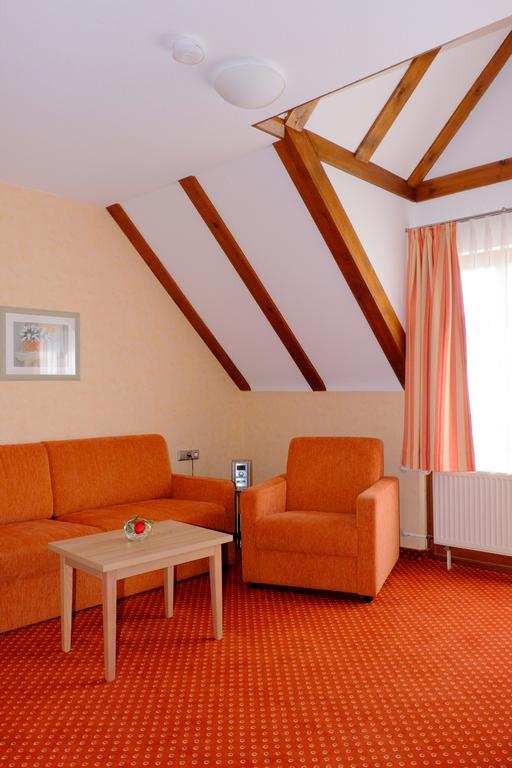 Hotel St.Martiner Castell Sankt Martin Chambre photo